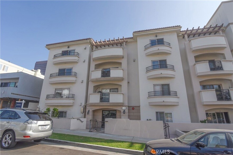 Photo - 11848 Kiowa Avenue Unit 106