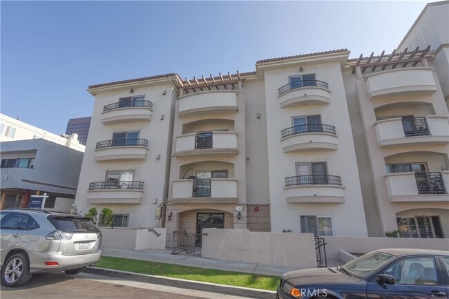Photo - 11848 Kiowa Ave Apartment