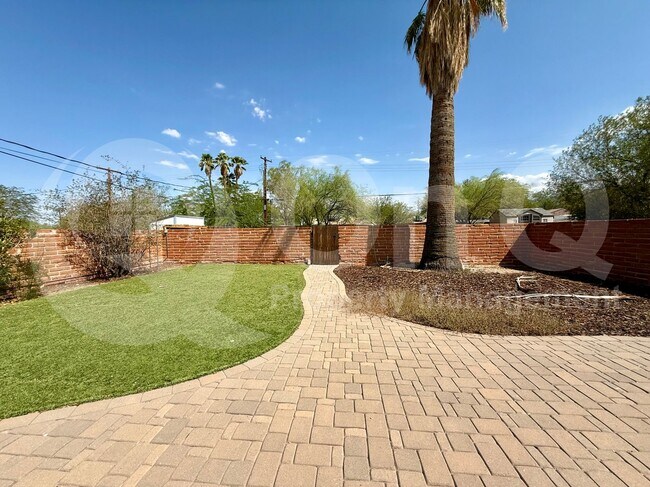 Foto del edificio - 841 E Seneca St