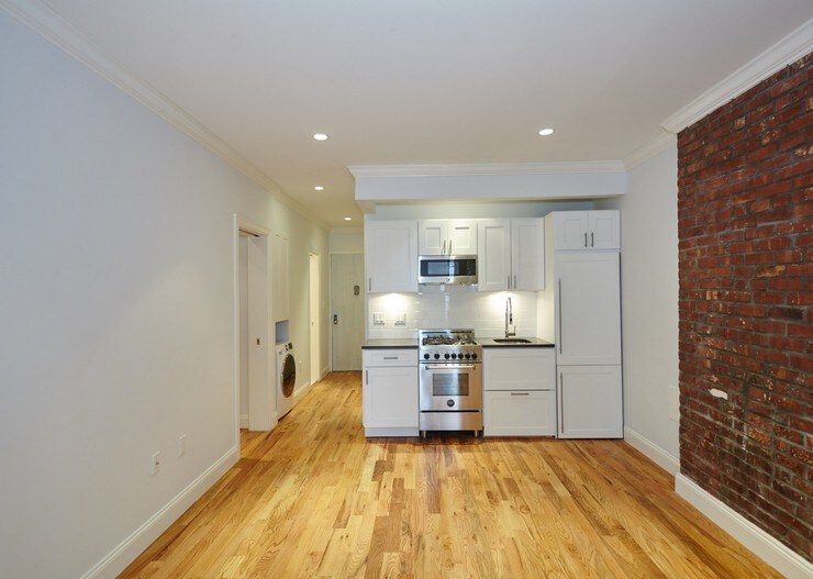 Foto principal - 440 W 47th St