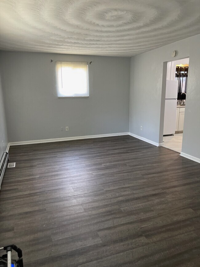 Living Room - 35 Royal St