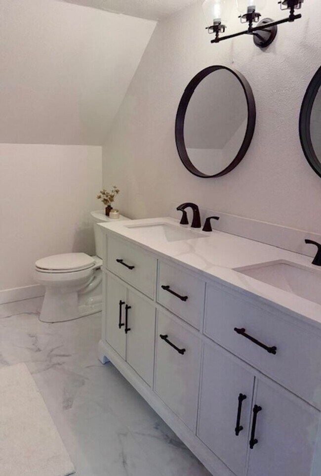 Foto del edificio - Charming North End Home in Prime Location!