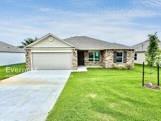 Building Photo - 8315 E Queens St