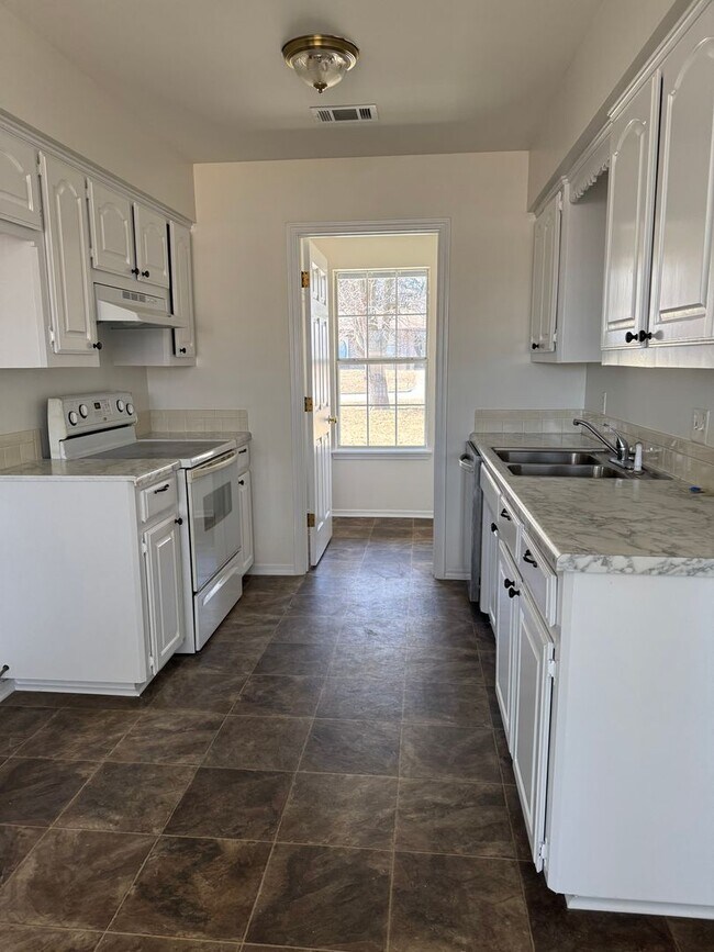 Foto del edificio - Charming 3 bedroom,  2 Bathroom