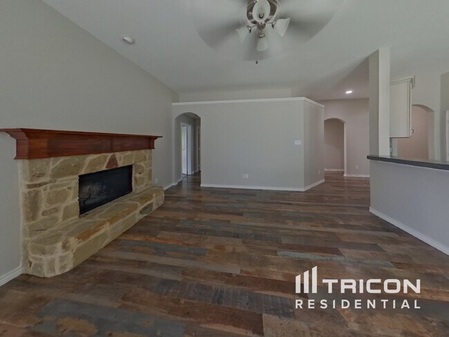 Foto del edificio - 157 Spring Hollow Dr