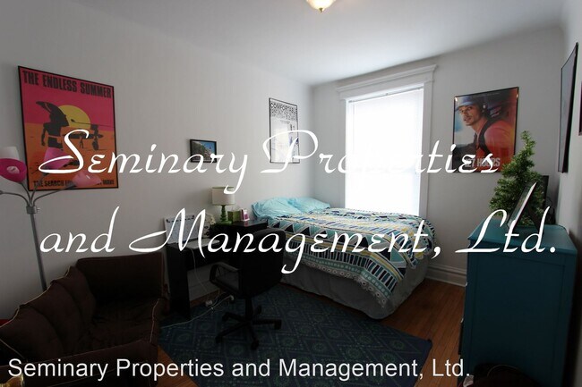 Building Photo - 920 W Addison St