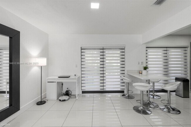 Foto del edificio - 2 br, 2.5 bath House - 15555 SW 110th Ter