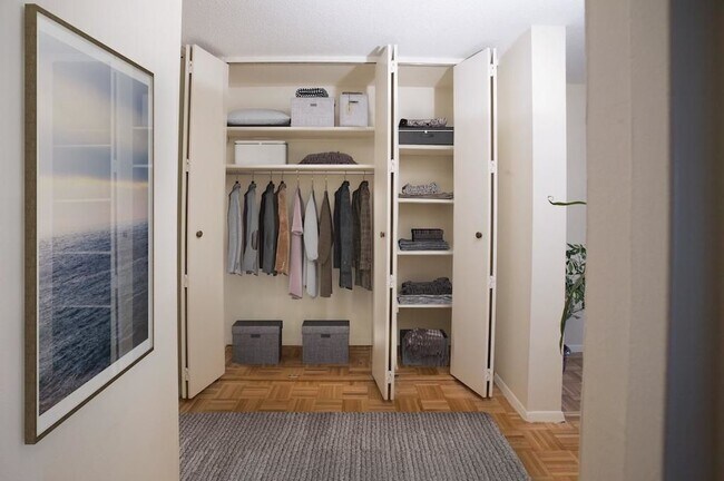 Foto del edificio - 314 E 34th St