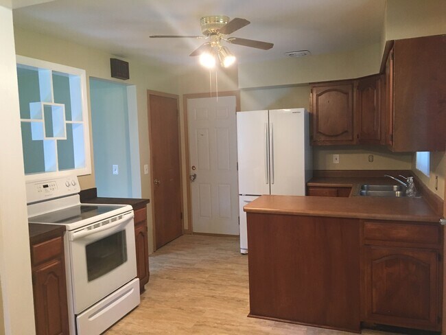 Building Photo - 4229 Barby Ln