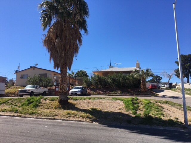 Building Photo - North 13th Simplex