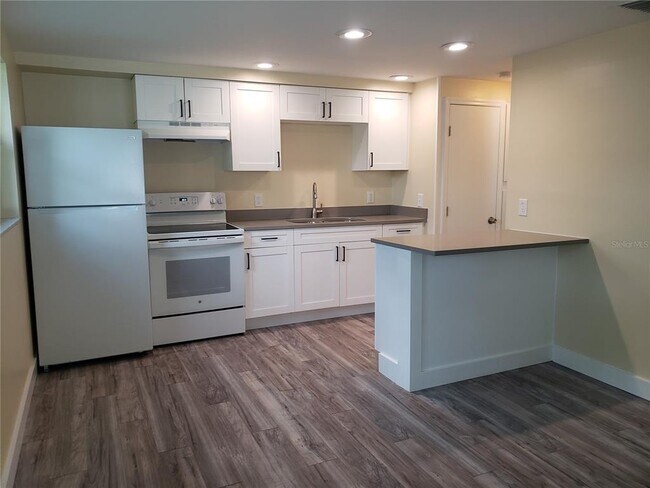 Foto del edificio - 206 E Plymouth St