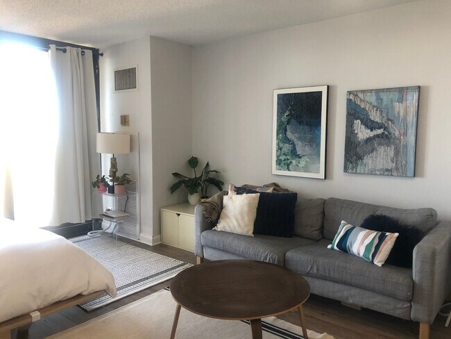 Foto del edificio - 3660 N Lake Shore Dr