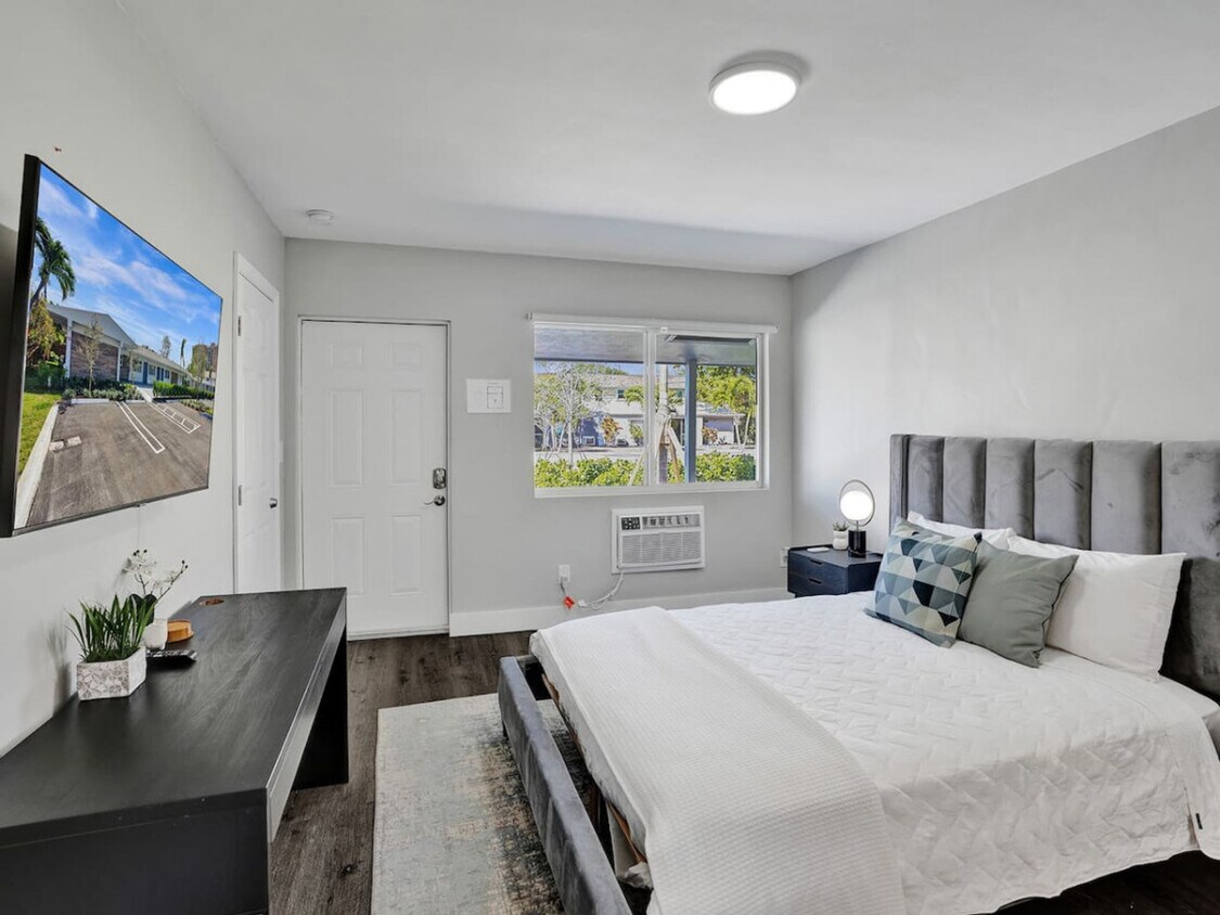 Foto principal - 3208 NE 9th St