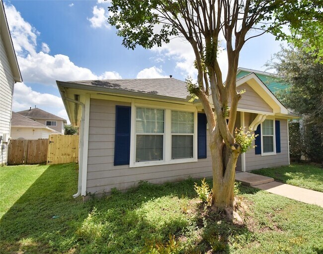 Foto del edificio - 6145 Settlers Square Ln