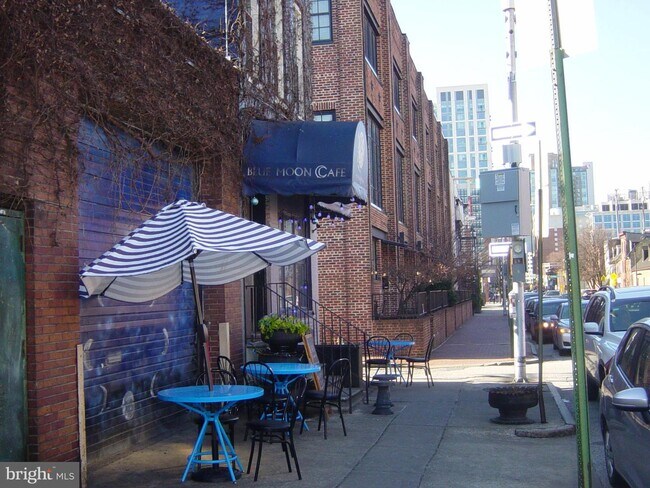 Building Photo - 1706 Aliceanna St