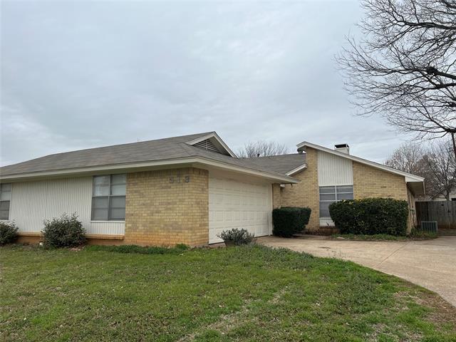 Primary Photo - 513 N Walnut Creek Dr