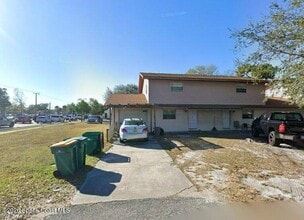Building Photo - 101 Woodland Dr