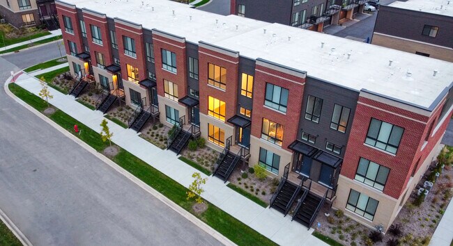 Foto del edificio - 1318 Lakepointe Dr