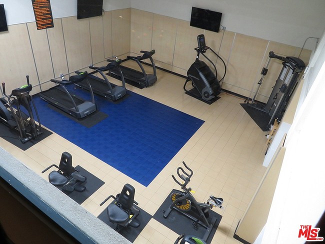 Gym - 10982 Roebling Ave