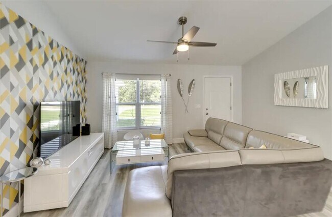 Building Photo - 2081 SW 153rd Loop