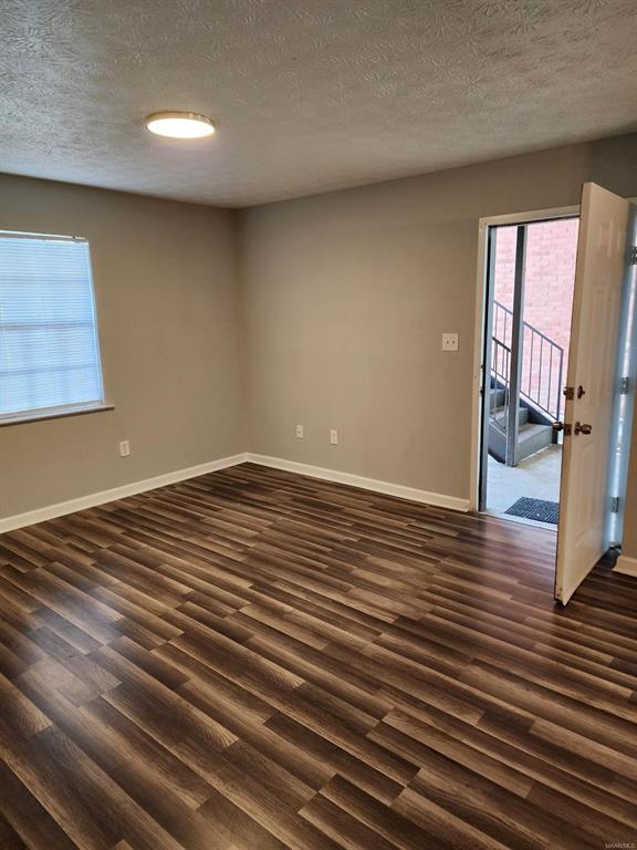 Building Photo - 821 E Edgemont Ave