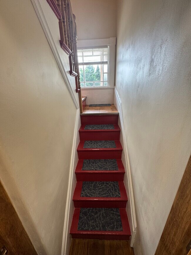 Entry stairs & window - 13 Pleasant Pl