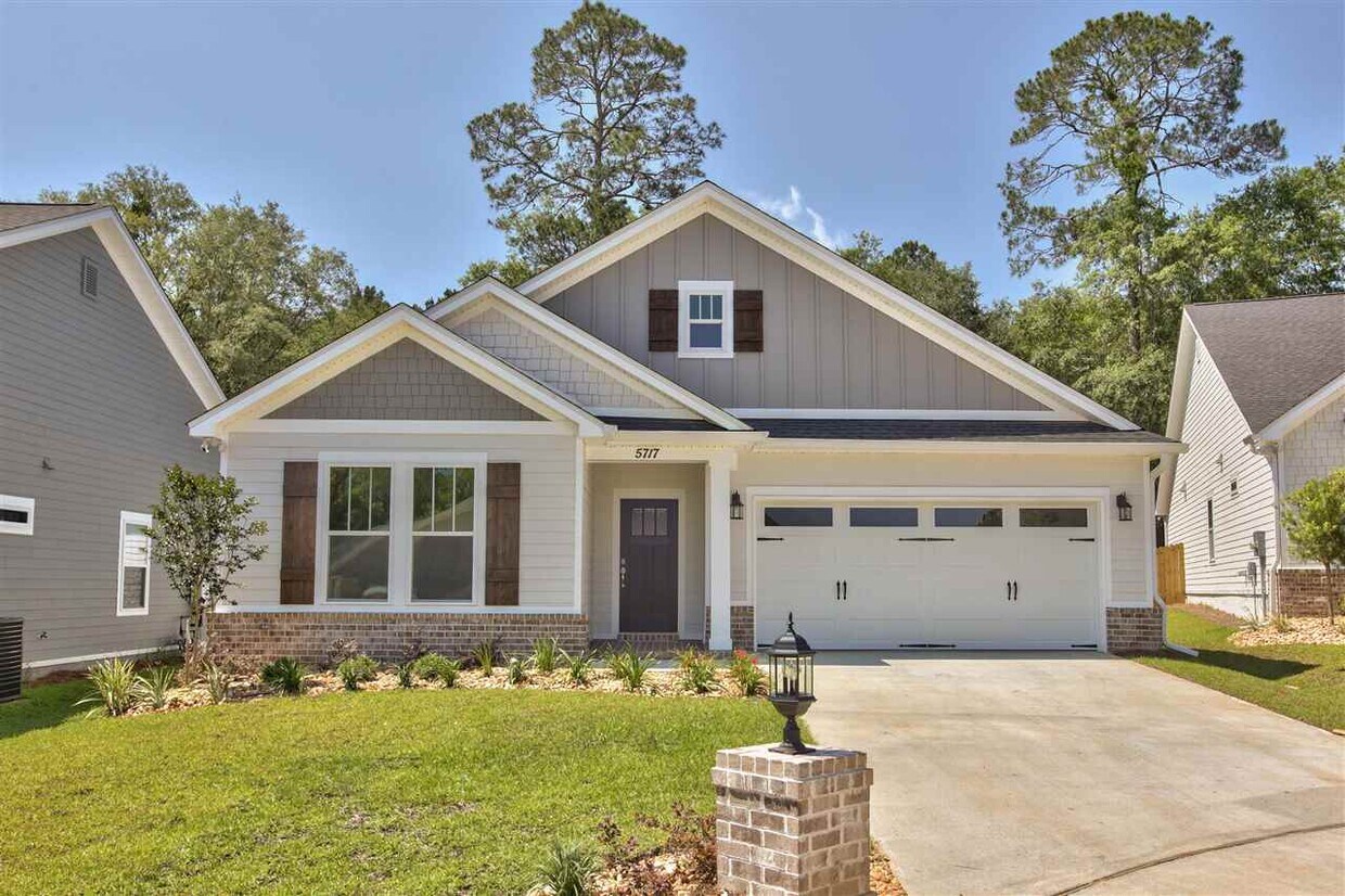 Foto principal - 5717 Village Ridge Way