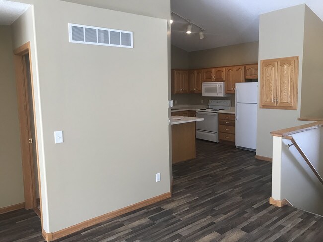 Foto del edificio - Pine Island Townhomes