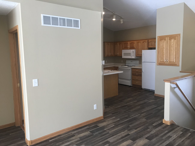 Foto del edificio - Pineview Townhomes
