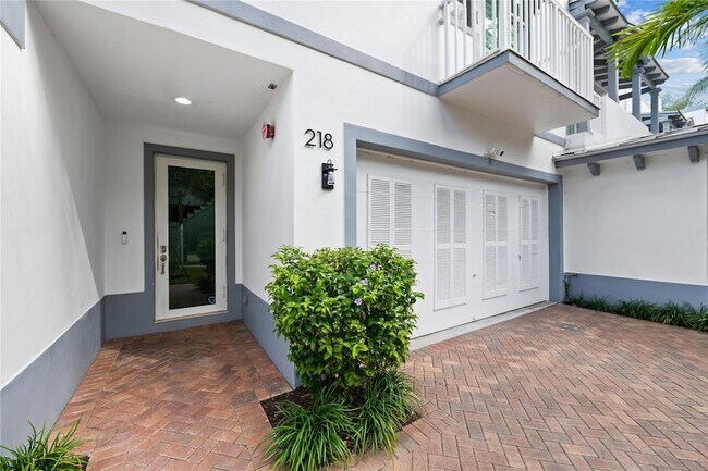 Foto del edificio - 218 NE 15th Ave