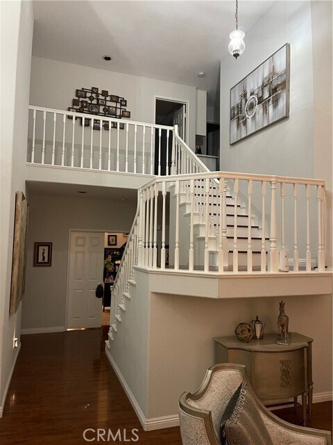 Foto del edificio - 6158 Sevenoaks St