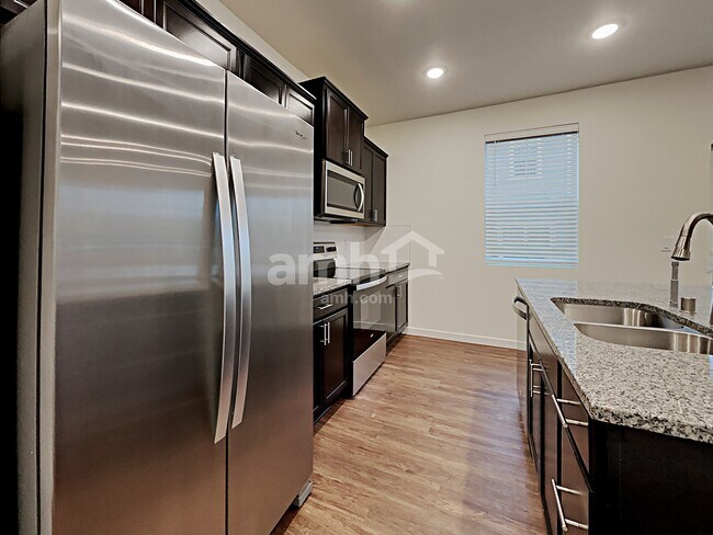 Foto del edificio - 23297 SE Dogwood St