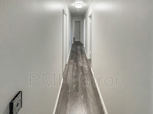 Building Photo - 16446 Stowers Ave