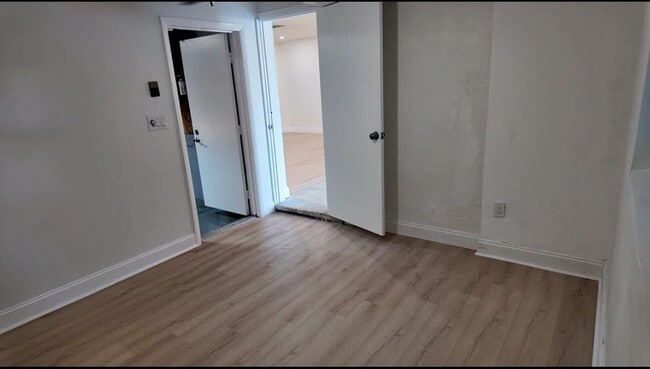 Building Photo - 600 NW 38th Ct