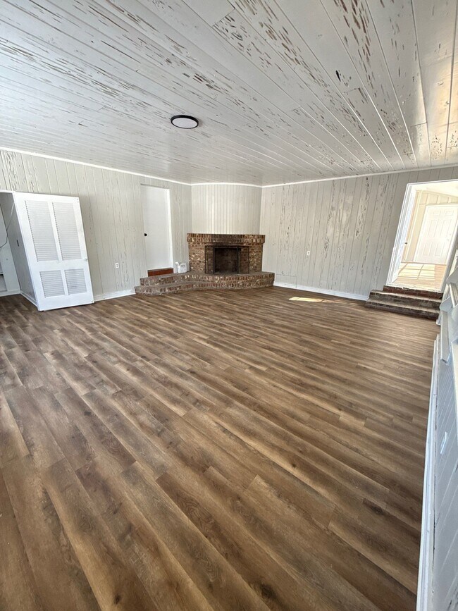 Foto del edificio - 1130 Warren St