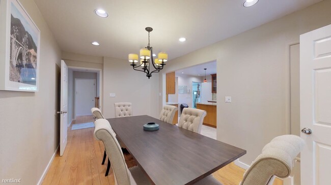 Foto del edificio - 1032 Hollyburne Ave