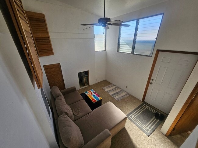 Building Photo - 542 Pokole St