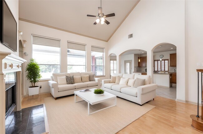 Foto del edificio - 17826 Island Spring Ln