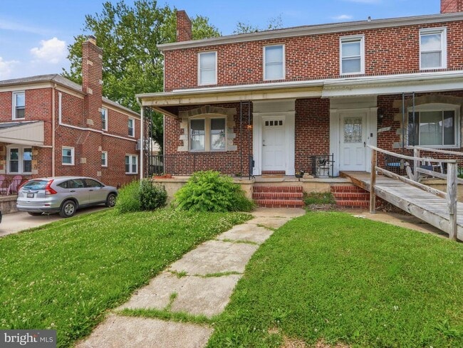 Foto del edificio - 5112 Crosswood Ave