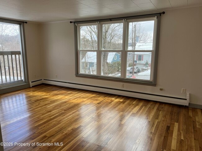 Building Photo - 214 Melrose Ave