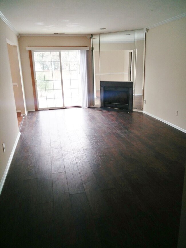 Foto del edificio - 9 Carob Ct