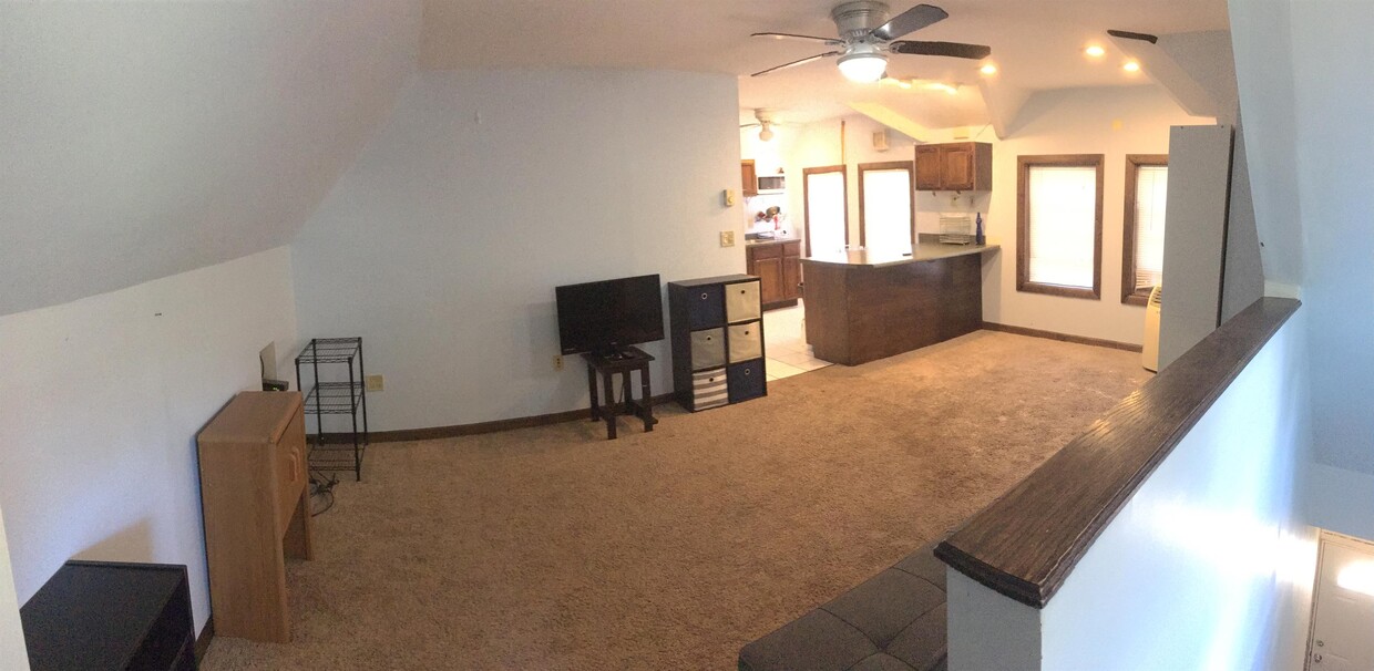 Foto principal - 11016 Magnolia Dr