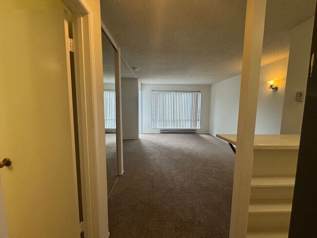 Foto del edificio - Studio Condo Available!