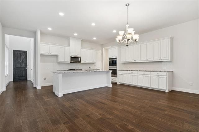 Building Photo - 717 Steppe Dr