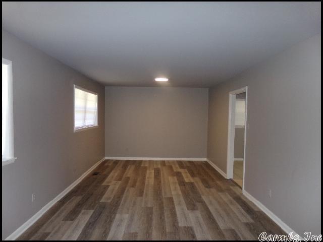 Building Photo - 403 Brookside Dr