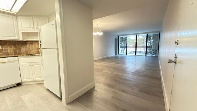 Foto del edificio - 2000 Presidential Way