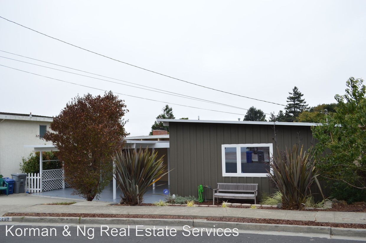Primary Photo - 5 br, 3 bath House - 2239 Mira Vista dr