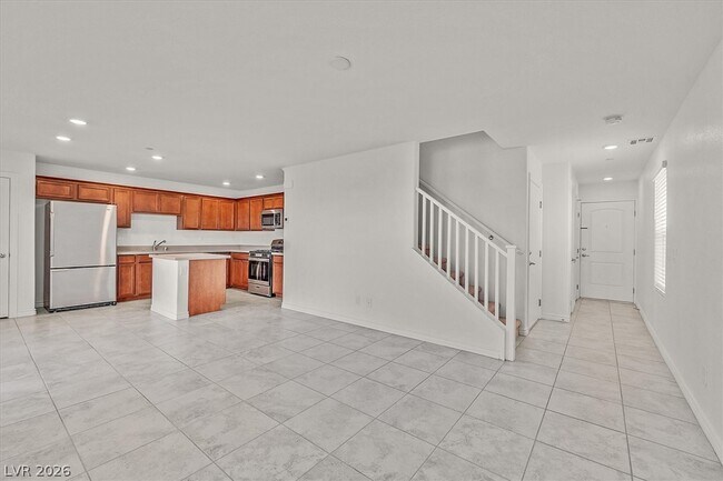 Foto del edificio - 352 Rosefinch St