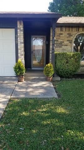 Foto del edificio - 909 Rolling Ridge Dr