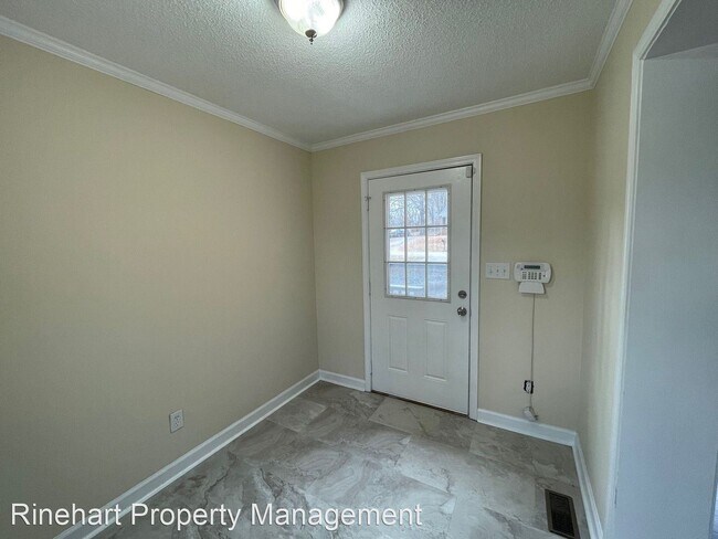 Foto del edificio - 3 br, 1 bath House - 105 Autumn Place